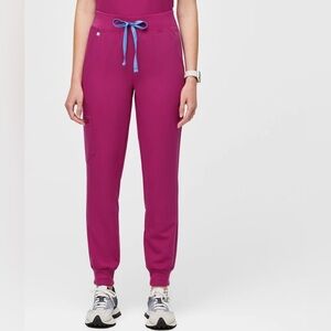 Figs Women's Magenta Joggers